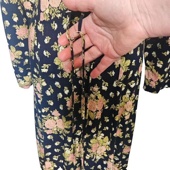 BETSY'S THINGS Vtg Maxi Dress 12 Floral Cottagecore Modest Button Front Tie Back - Picture 8 of 11